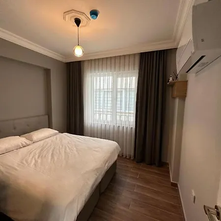 Lara's * Antalya
